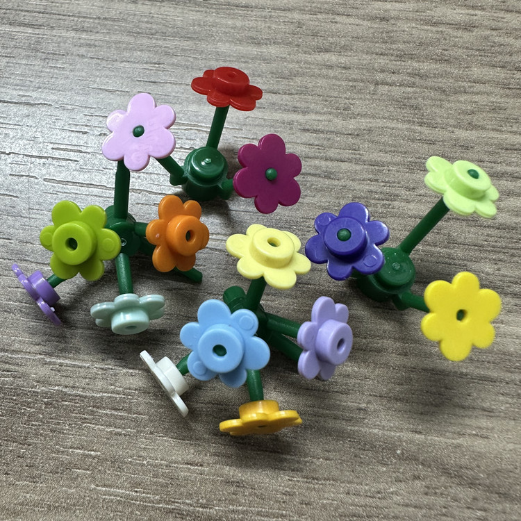 50-1000 szt. Mały kwiatek 3742 – Building Blocks recenzja i cena